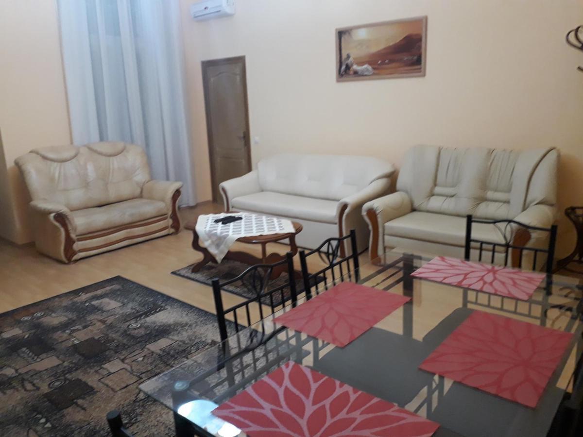 Piac Utcai Apartman 데브레첸 외부 사진
