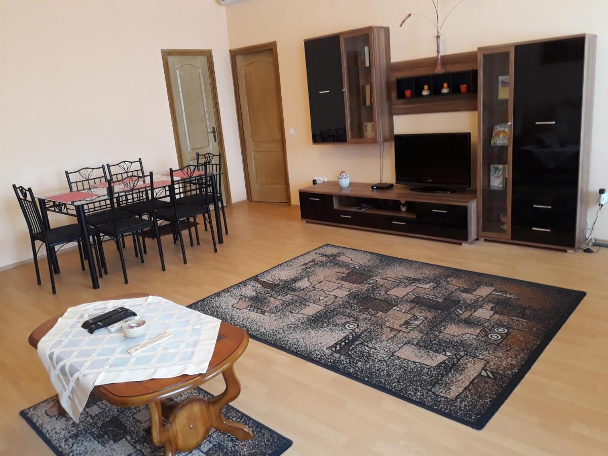 Piac Utcai Apartman 데브레첸 외부 사진
