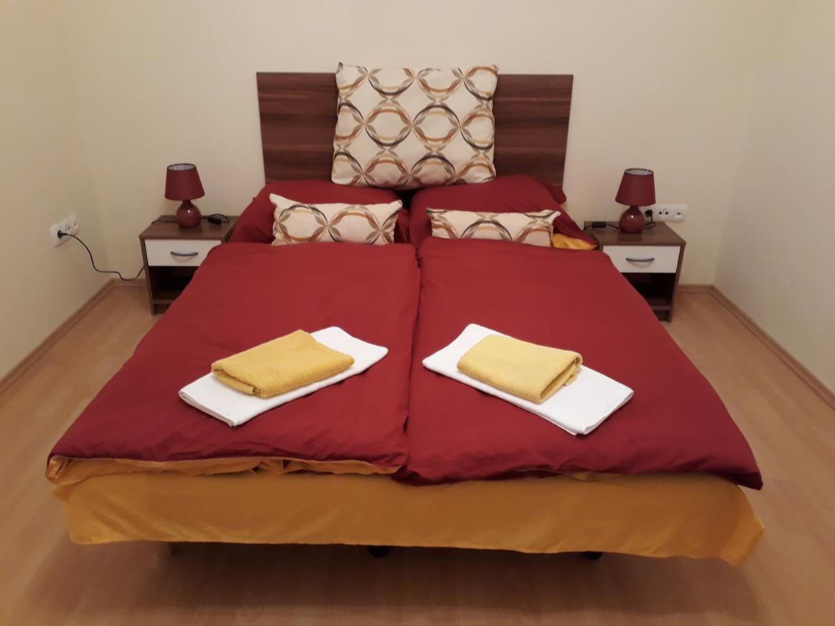 Piac Utcai Apartman 데브레첸 외부 사진